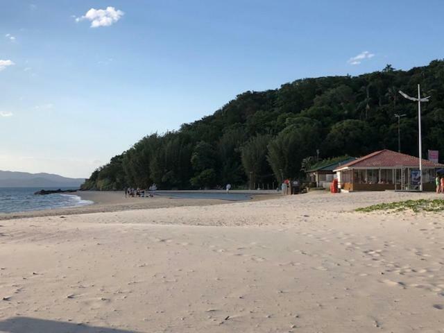 Florianópolis Apartamento Frente A Praia! מראה חיצוני תמונה